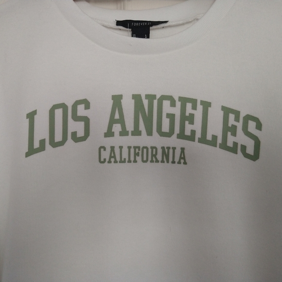 NWT Forever 21 Cropped Los Angeles Pullover Sweatshirt - Picture 2 of 6